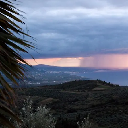 Nyaraló Quiet Country House With Amazing View *