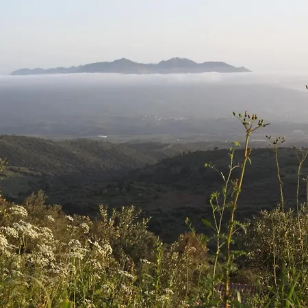Quiet Country House With Amazing View Nyaraló